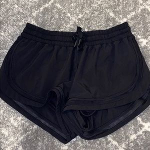 LIKE NEW LULULEMON RUNNING SHORTS SIZE 8